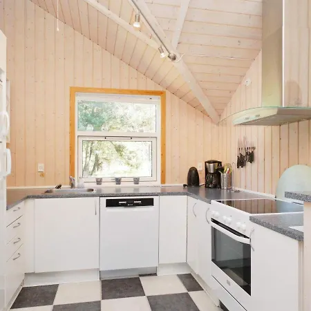 Three-bedroom In Nykobing Sj 4 Lumsas
